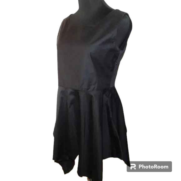Lynn Mizono For Giselle Shepatin Black Dress Sharkbite Hem Size 2 - Picture 1 of 11